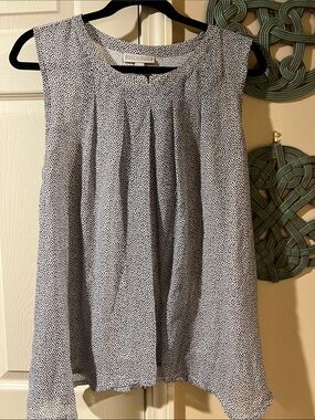 Dana Buchman Black and White Dotted Sleeveless Top